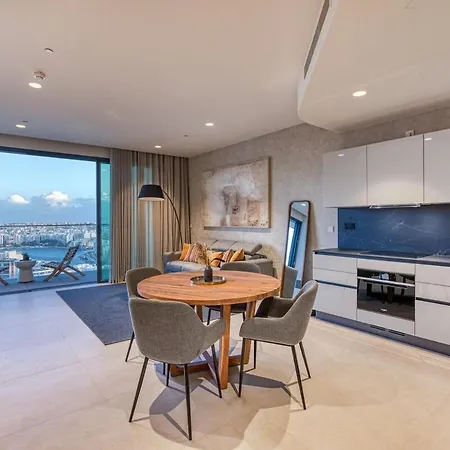 Luxury On 16th Floor In Mercury Tower San Giuliano