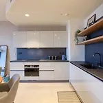 Luxury On 16th Floor In Mercury Tower *