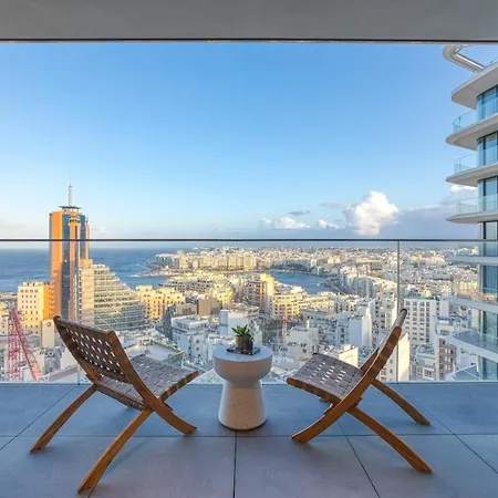 Apartment Luxury On 16th Floor In Mercury Tower