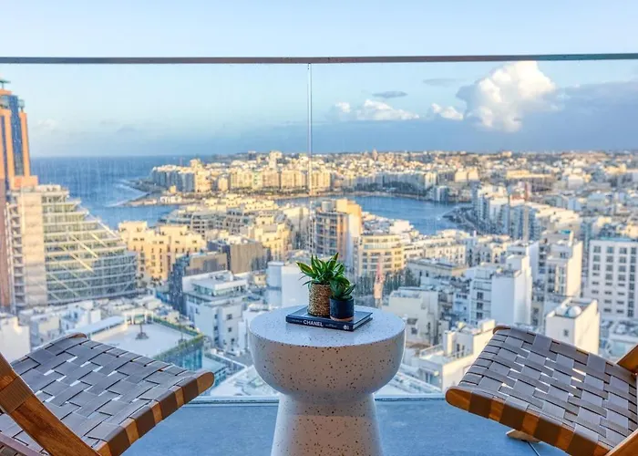 Luxury On 16th Floor In Mercury Tower