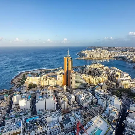 Luxury On 16th Floor In Mercury Tower דירה *